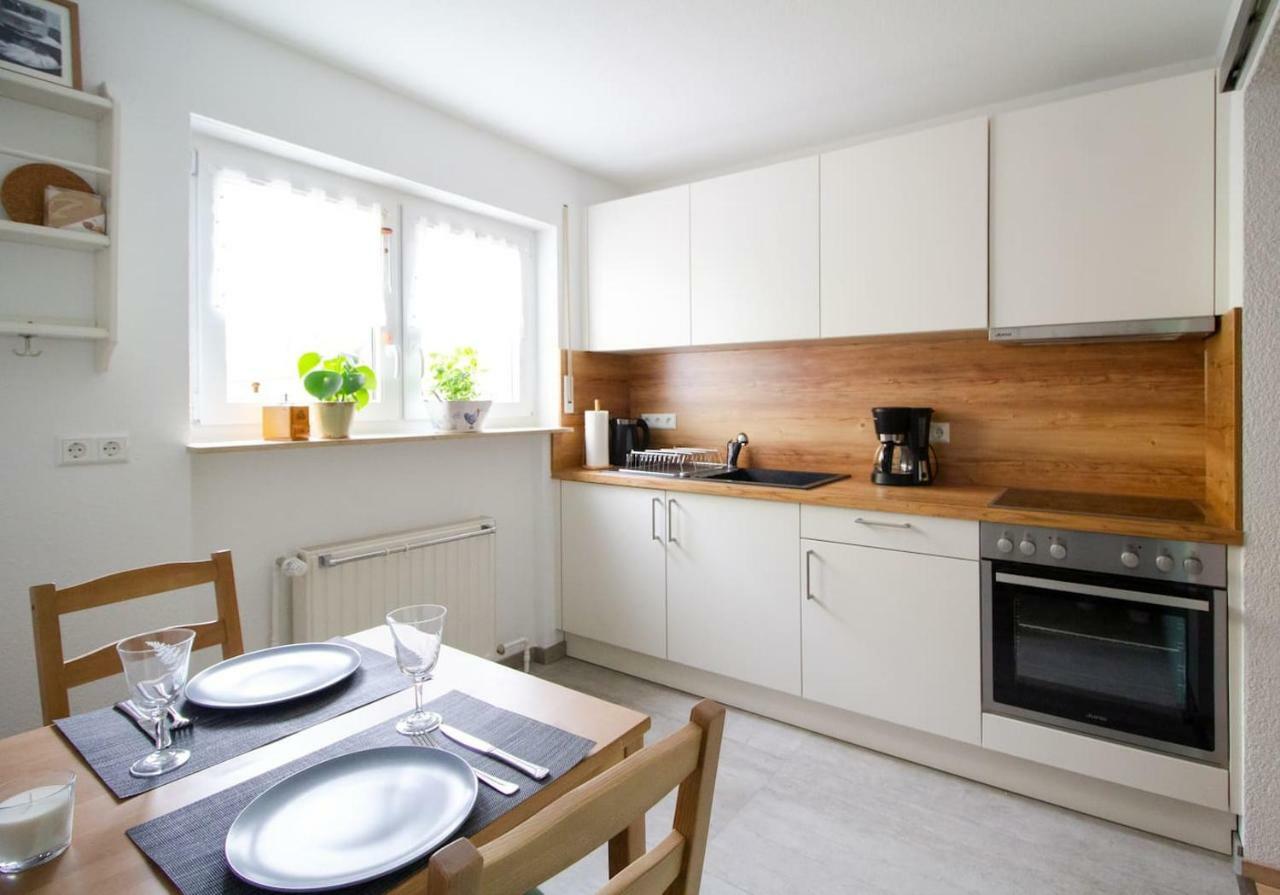 Schoene Und Helle Ferienwohnung In Pfaffenweiler فيلينغن سشفايننغ المظهر الخارجي الصورة